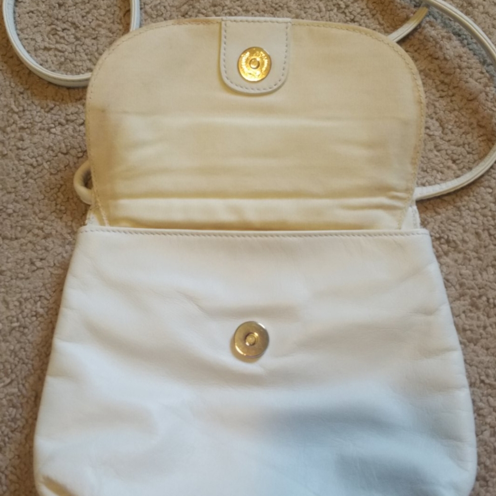 Vintage Fossil White Leather Cross Body Handbag - Picture 3 of 8
